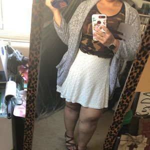 F21 NWT Cream Textured Skirt..